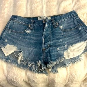 Abercrombie & Fitch Festival Short